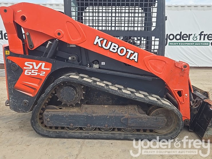 2021-kubota-svl65-2-image-15