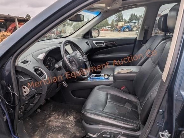 2014-nissan-pathfinder-image-18