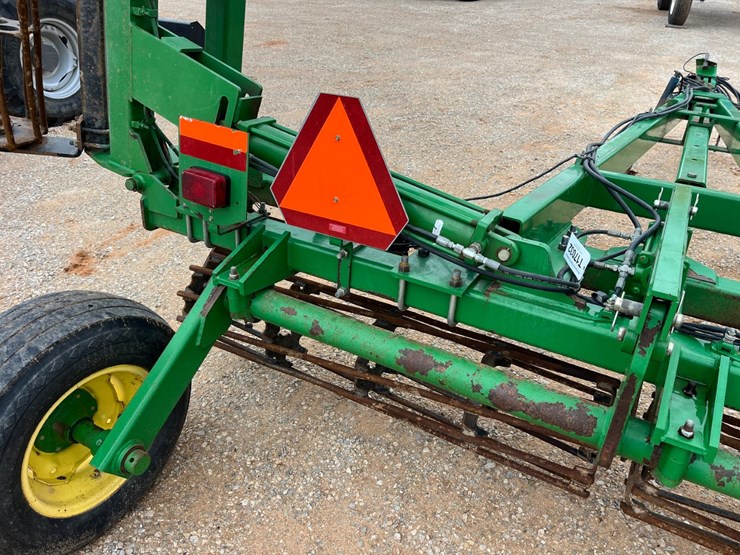 2008-john-deere-200-image-11