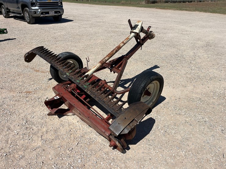 international-1100-image-4