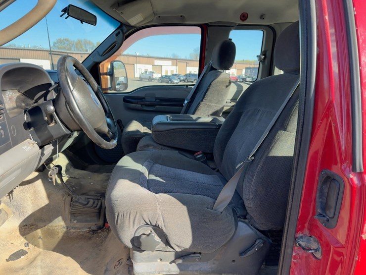 2006-ford-f550-xl-image-15