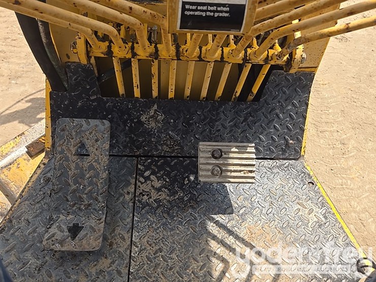 2000-champion-c80a-image-43