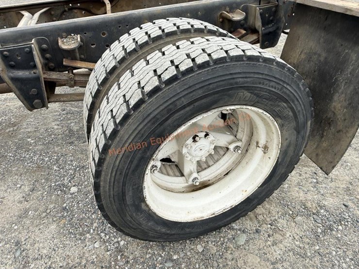 1985-ford-f600-image-25