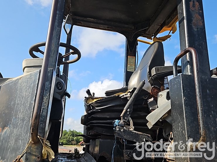 caterpillar-it28g-image-24