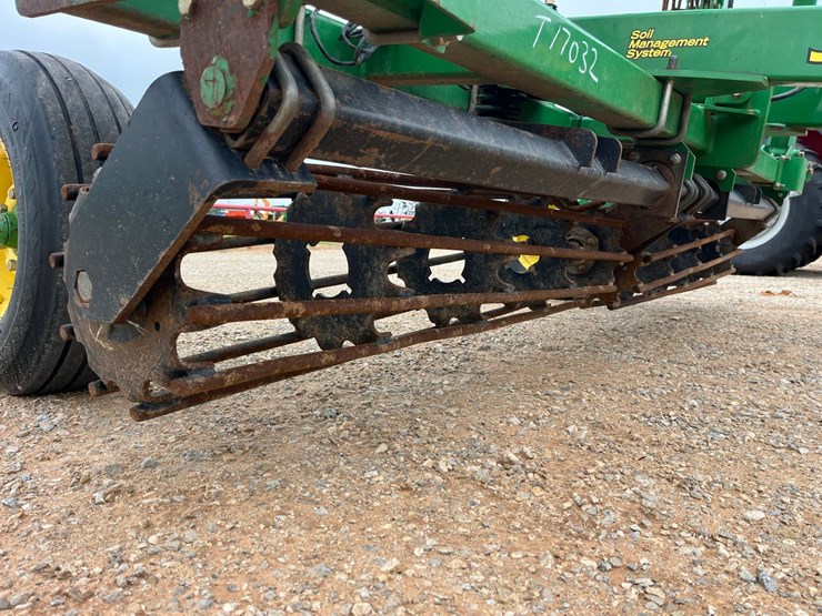 2008-john-deere-200-image-5