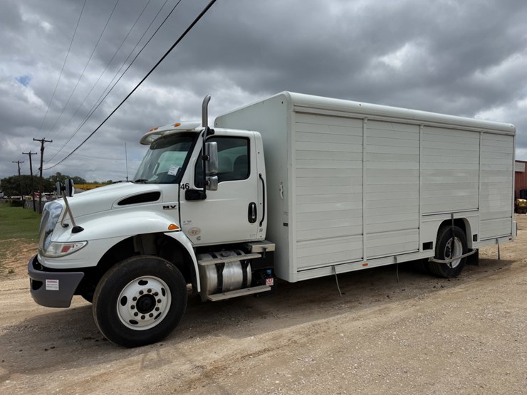 2020-international-mv607-image-1