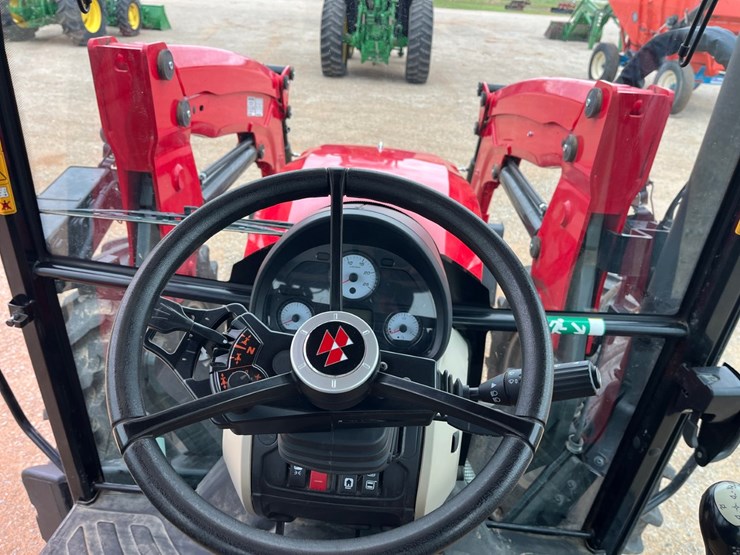 2021-massey-ferguson-4708-image-22