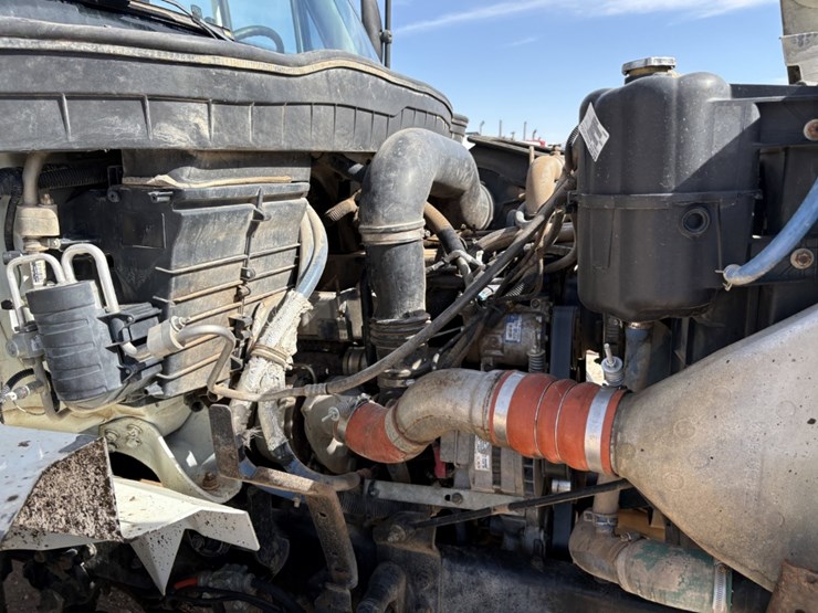 2009-international-workstar-7500-image-6