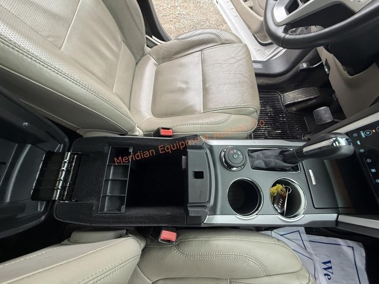 ford-explorer-limited-image-50