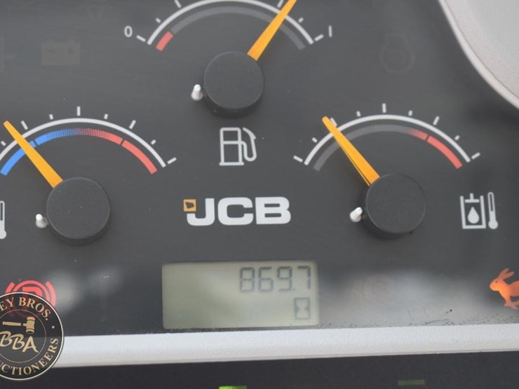 2023-jcb-270-image-38