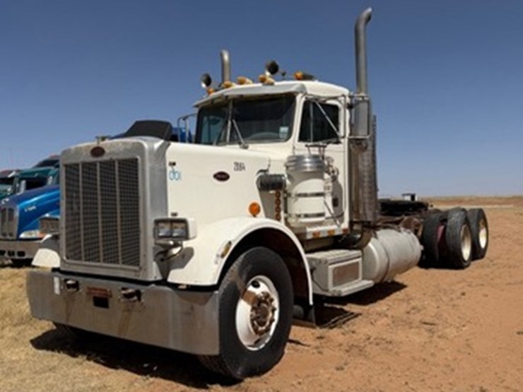 peterbilt-359-image-1