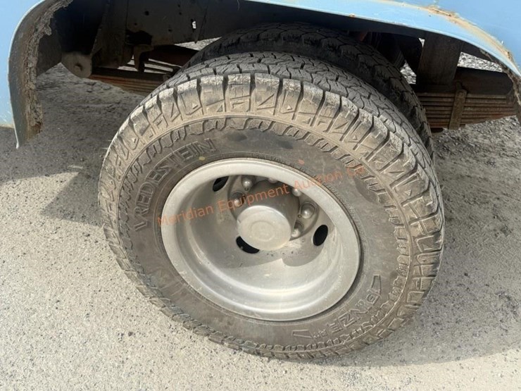 1986-chevrolet-30-image-19