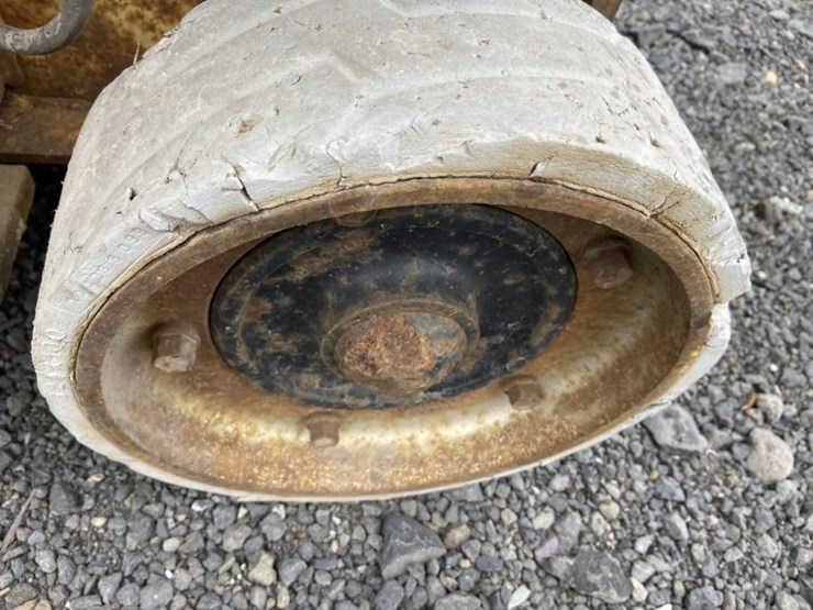 2007-jlg-1930es-image-11