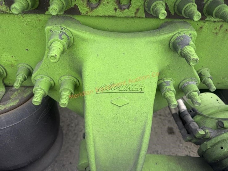 2020-freightliner-cascadia-113-image-15