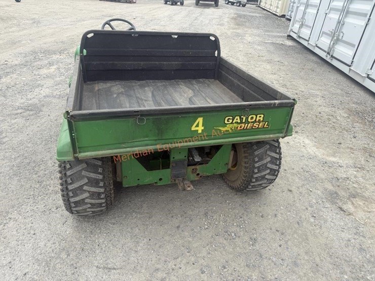 john-deere-gator-image-4