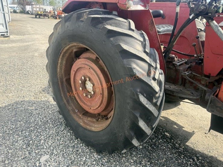 massey-ferguson-175-image-27