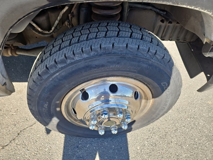 2005-ford-e450-image-10