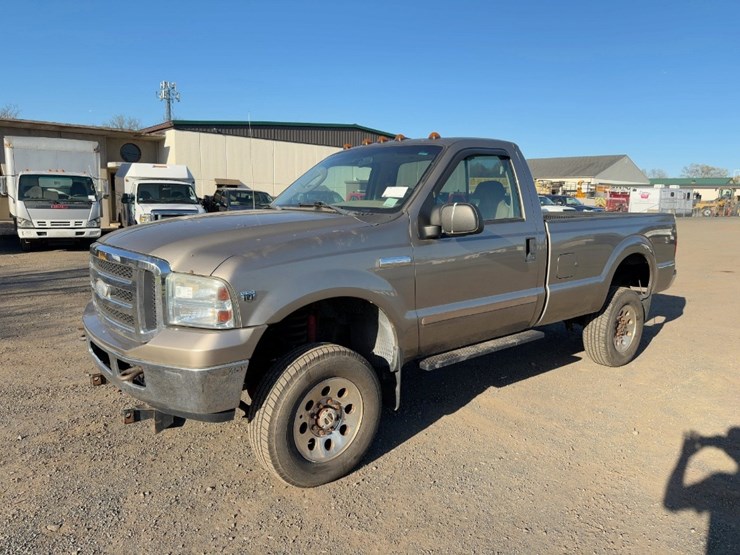 2005-ford-f350-xl-image-1
