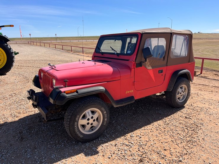 1995-jeep-wrangler-image-1