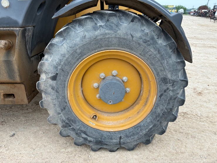 caterpillar-th406c-image-8