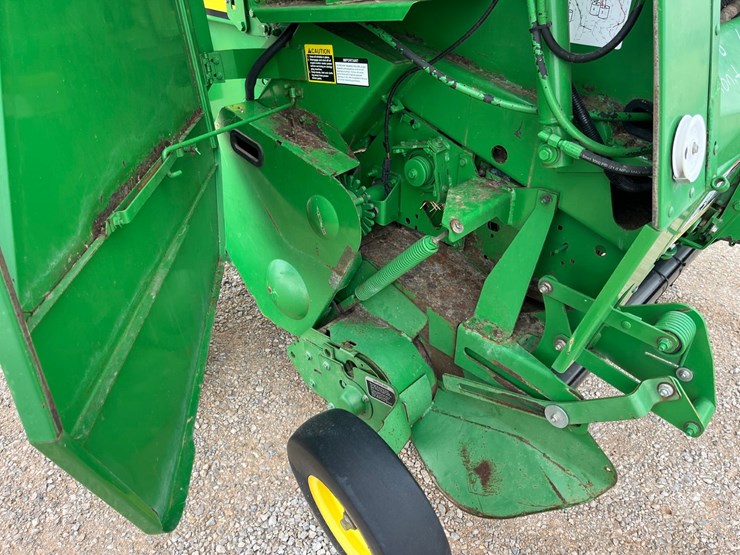2010-john-deere-468-image-9