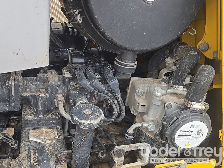 2019-komatsu-d65px-18-image-55