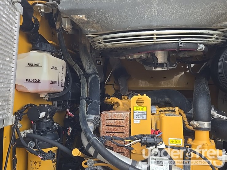 2022-caterpillar-289d3-image-29
