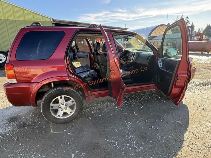 2005-ford-escape-image-26