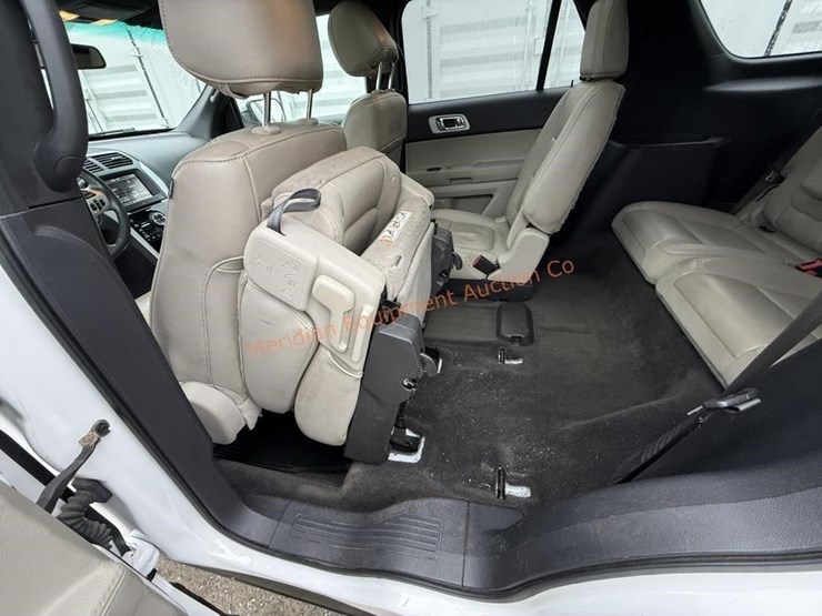 ford-explorer-limited-image-36