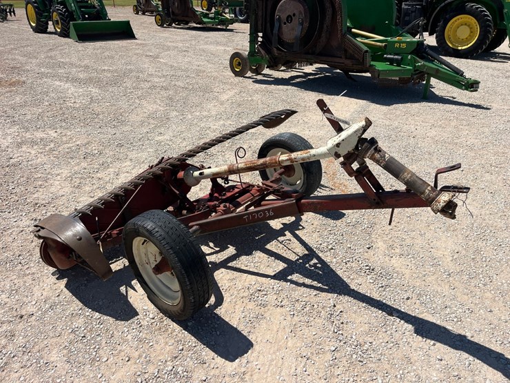 international-1100-image-3