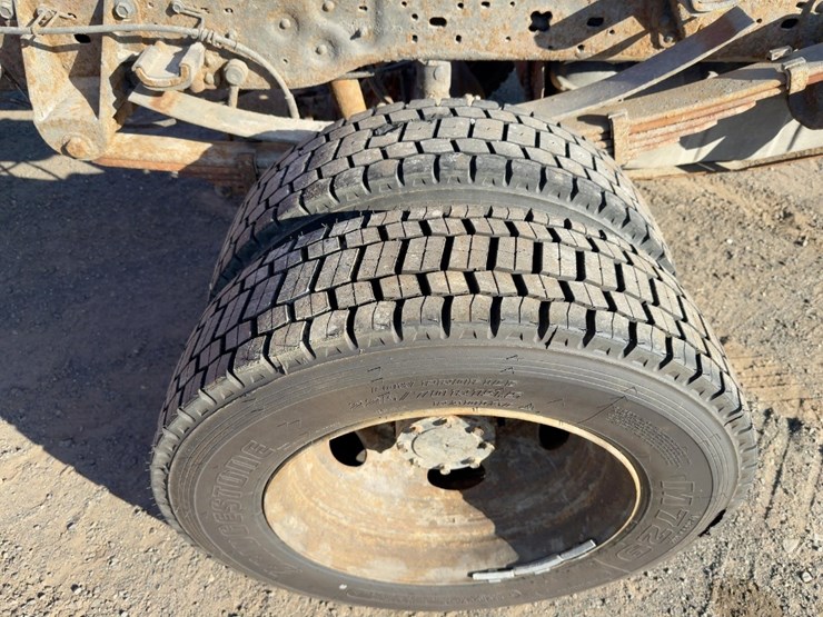 2006-ford-f550-xl-image-10