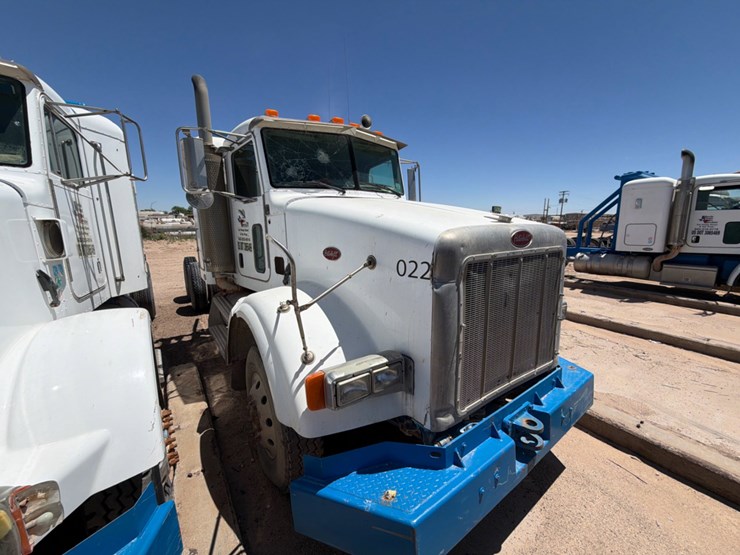 2007-peterbilt-378-image-3