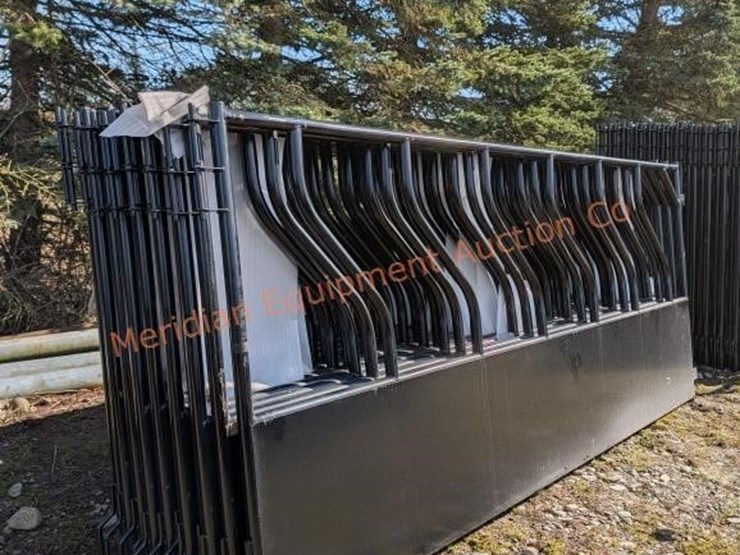 10'-livestock-panel-feed-panel-image-9