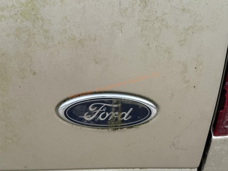 2001-ford-f350-image-9