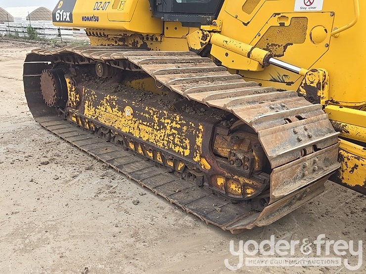 2022-komatsu-d61px-24-image-16