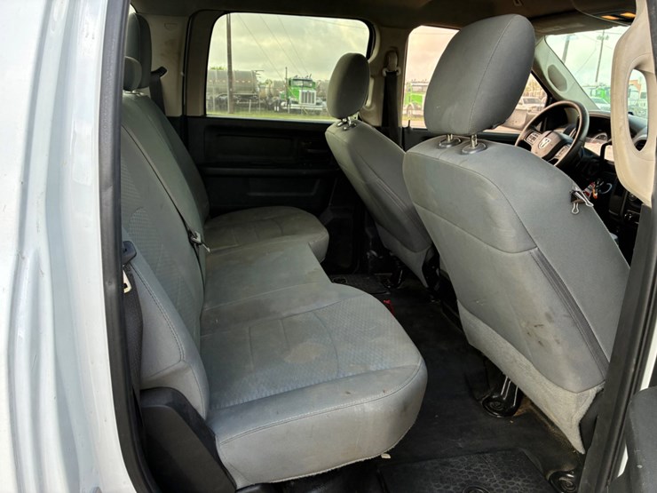 2018-dodge-ram-2500-image-8