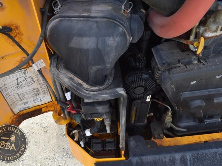 2023-jcb-270-image-25