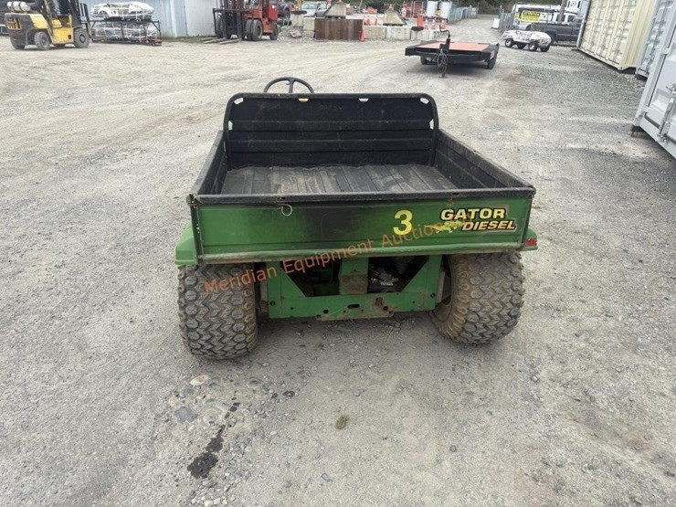 john-deere-gator-image-6