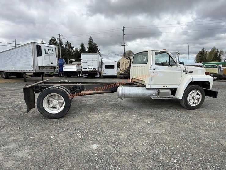 1985-ford-f600-image-8