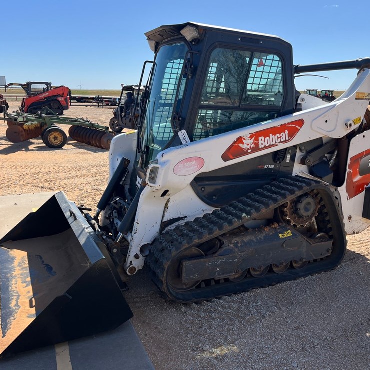 2021 BOBCAT T66