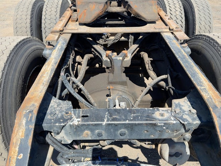 2000-kenworth-t800-image-18