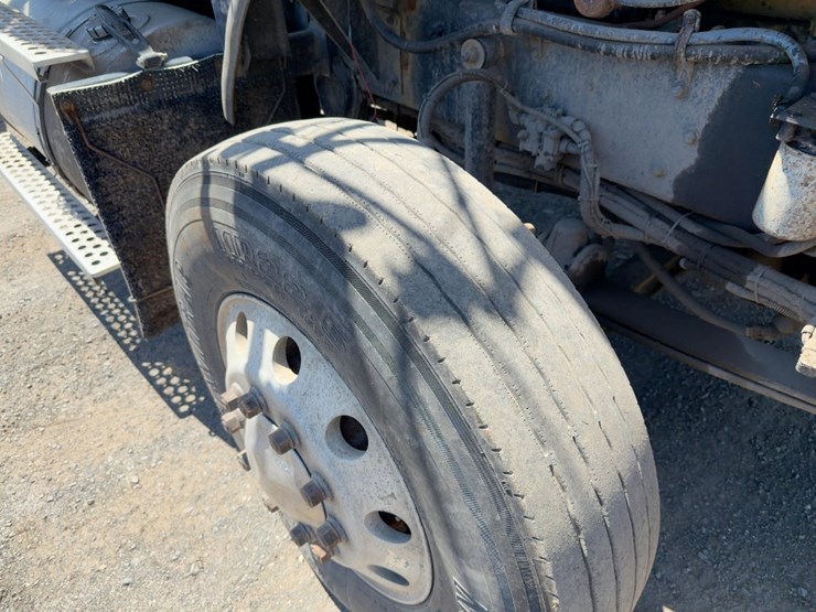 2000-kenworth-t800-image-12