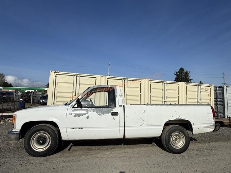 1989-chevrolet-2500-image-2