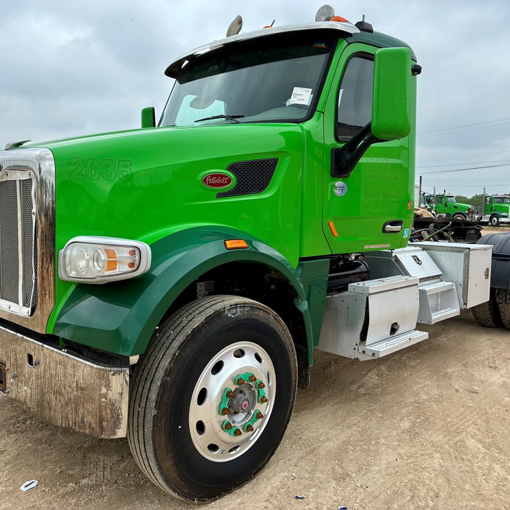 2019 PETERBILT 567
