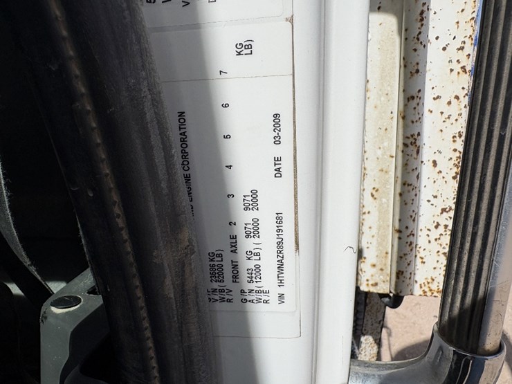 2009-international-workstar-7500-image-12