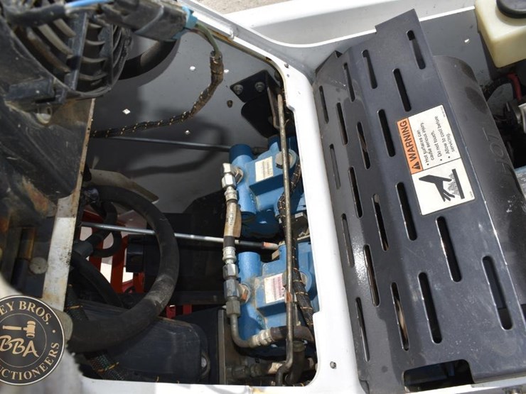 2019-bobcat-mt85-image-12