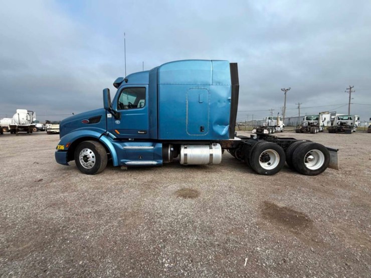 2014-peterbilt-579-image-8
