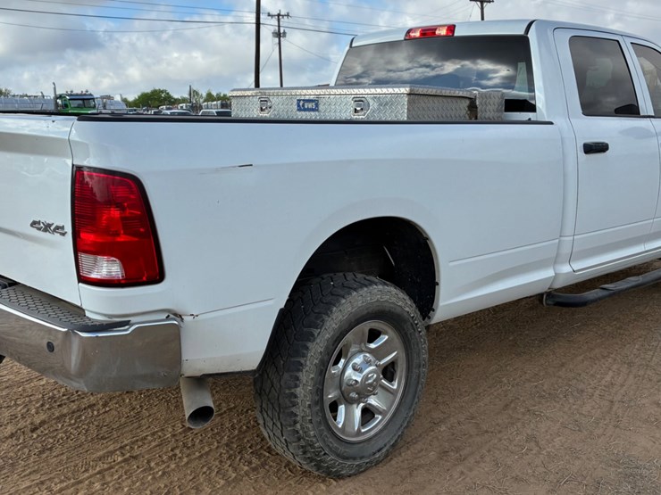 2018-dodge-ram-2500-image-2