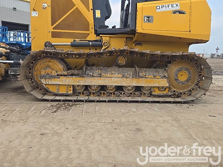 2019-deere-450k-lgp-image-9