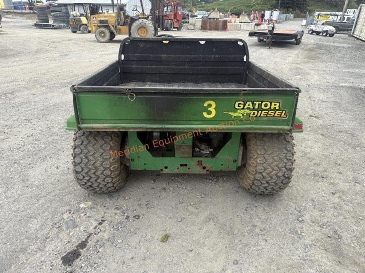 john-deere-gator-image-16